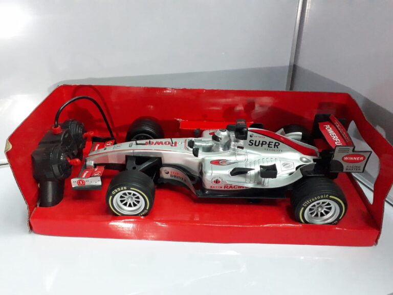 Voiture télécommandée sans fil Formula 1 Grise avec chargeur électrique 4 directions   سيارة كهربائية للاطفال بنظام التحكم عن بعد – Image 7
