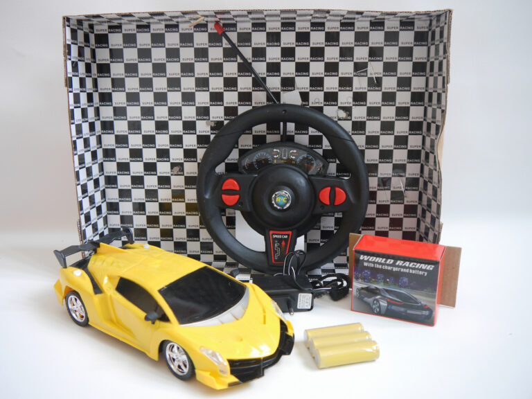 Voiture télécommandée rechargeable électrique World Racing سيارة تحكم عند بعد، شحن كهربائي – Image 4
